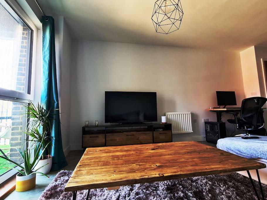 Luxury 1 Bedroom Flat With Balcony - St Anne'S Hove Esterno foto